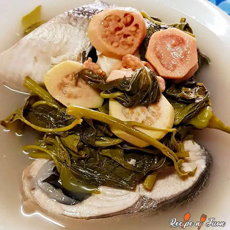 Receita de Sinigang-na-Bangus-sa-Bayabas
