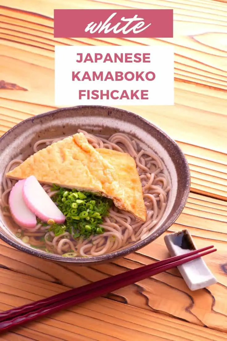 Vit japansk kamaboko fiskkaka