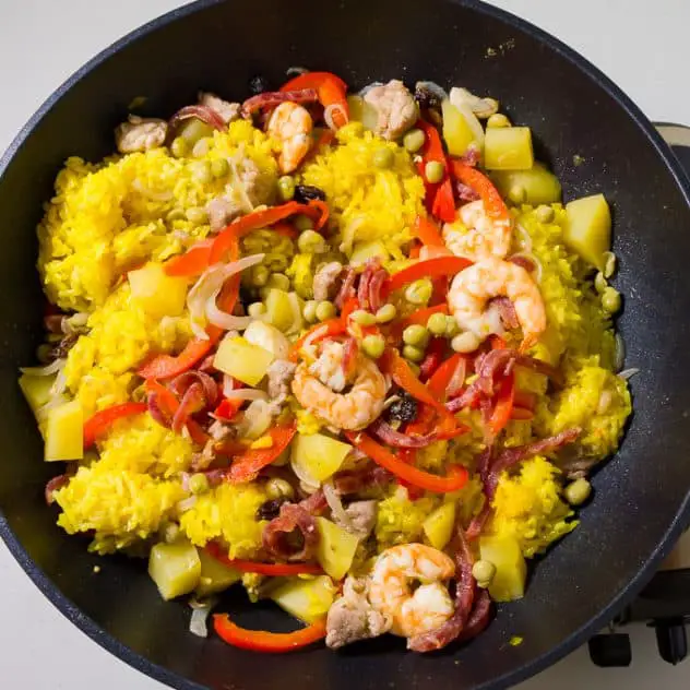 Arroz Valenciana with cooked sticky rice