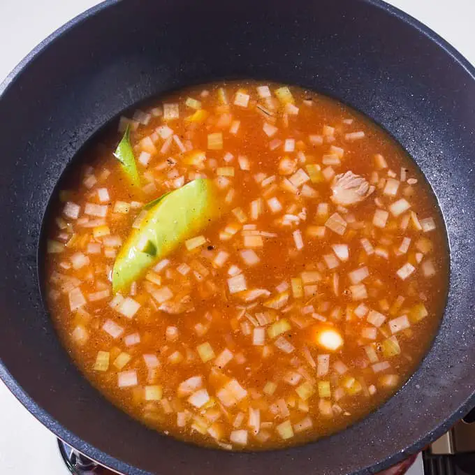 Boeuf Mechado Sauté ail et oignon