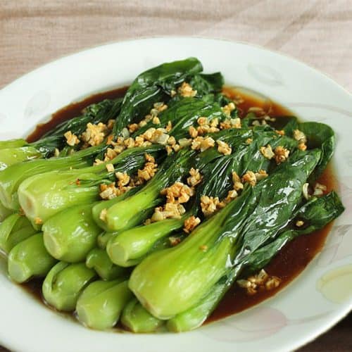 Bok choy em receita de molho de ostra (com alho)