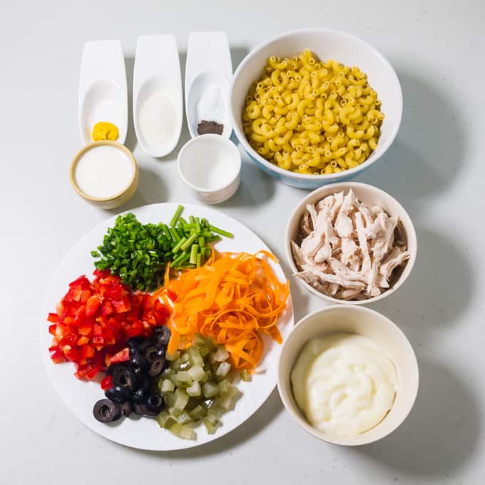 Ingrédients de la salade de macaroni au poulet