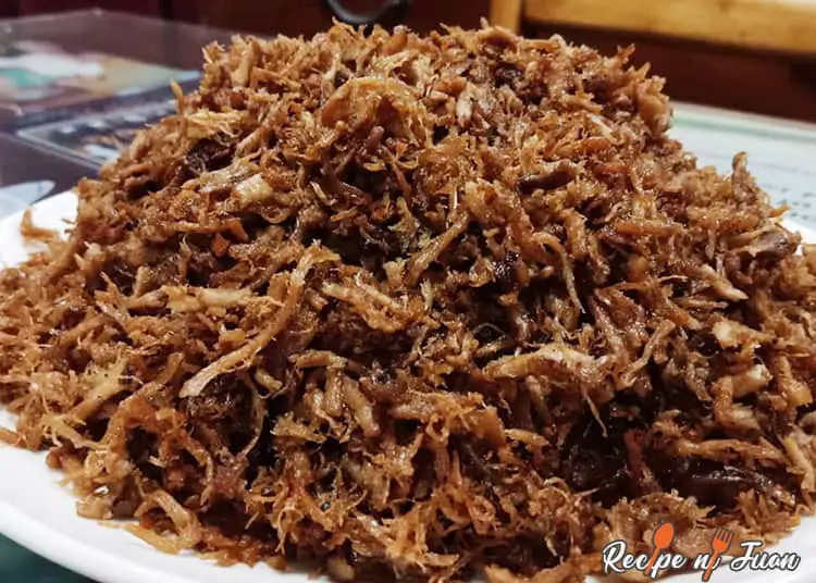 바삭한 아도보 플레이크