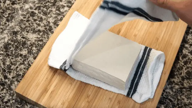 Secar el tofu