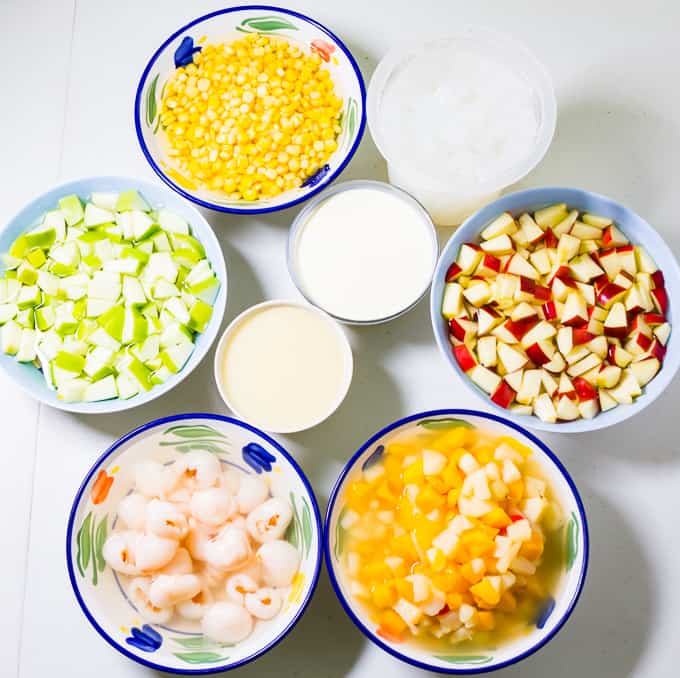 Ingredientes para salada de frutas filipina