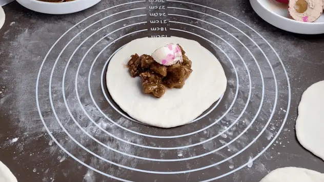 Filipino Siopao bun filling