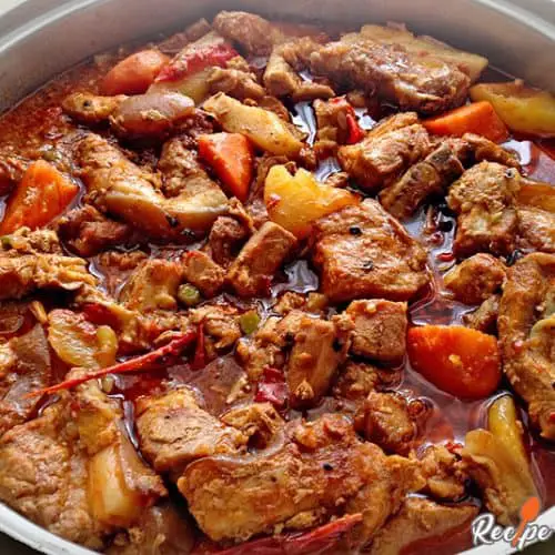 Recette de Kaldereta au porc (Kalderetang Baboy)