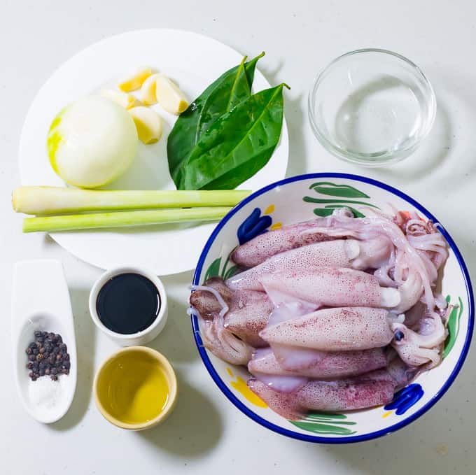 Bläckfisk Adobo recept Ingredienser Adobong Pusit