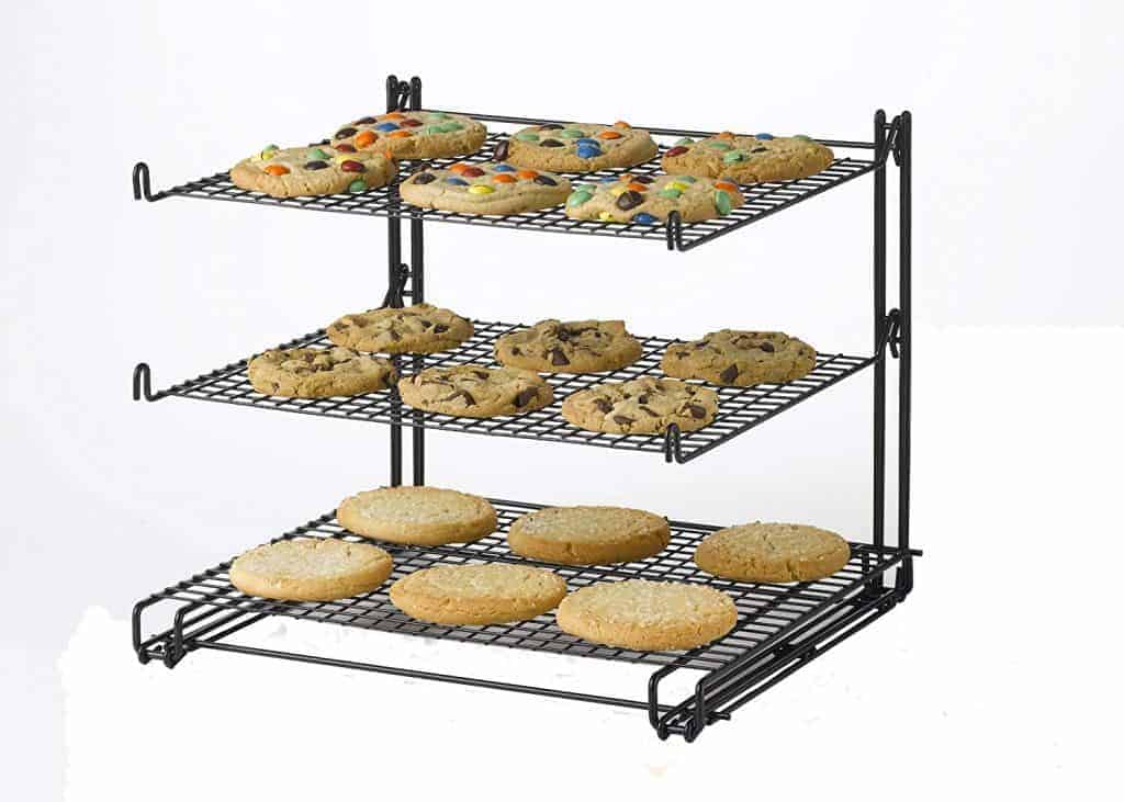 ​Best cooling rack for baking at home: Betty Crocker Nifty non-stick