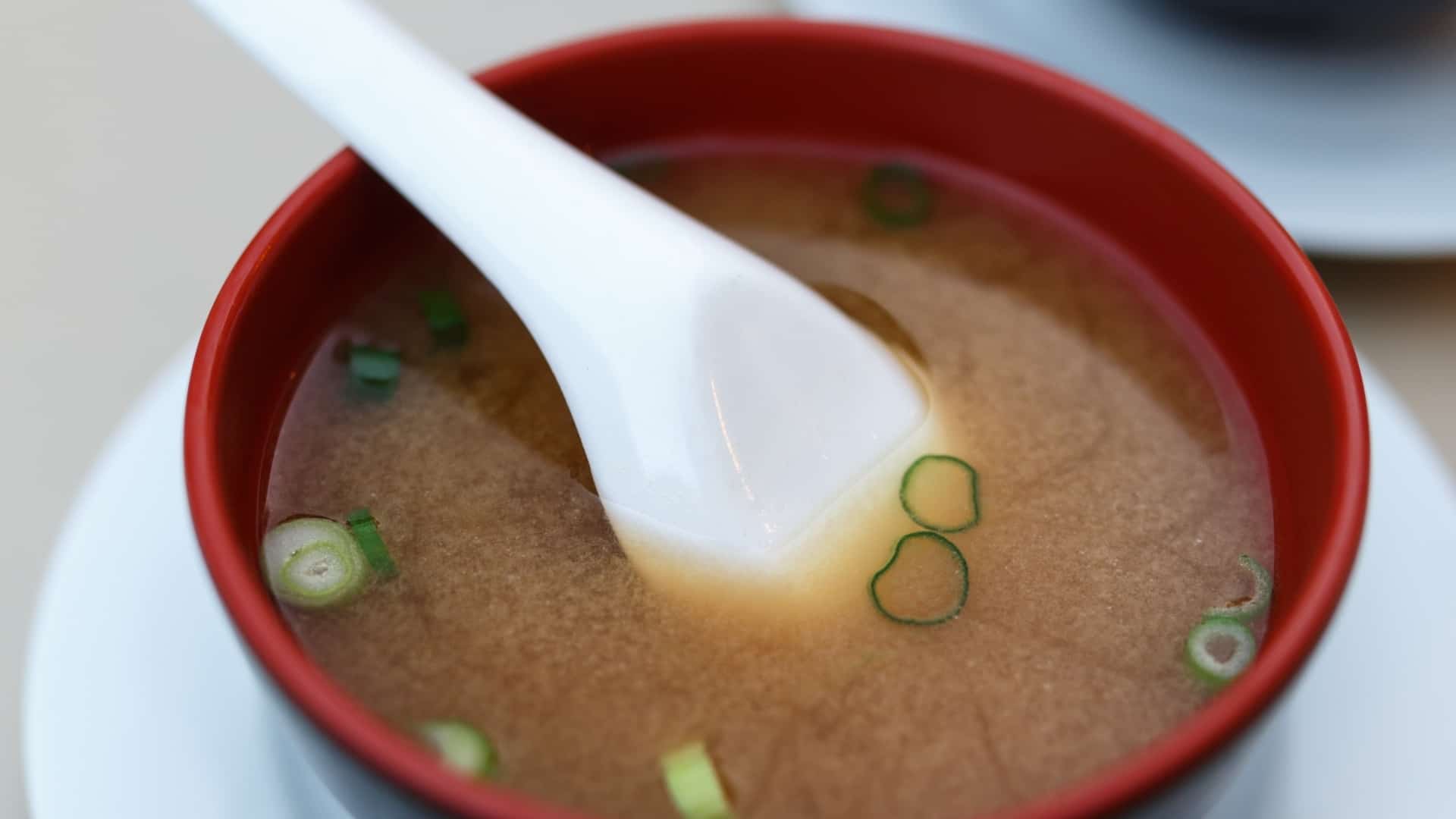 Rasio bubuk dashi karo banyu