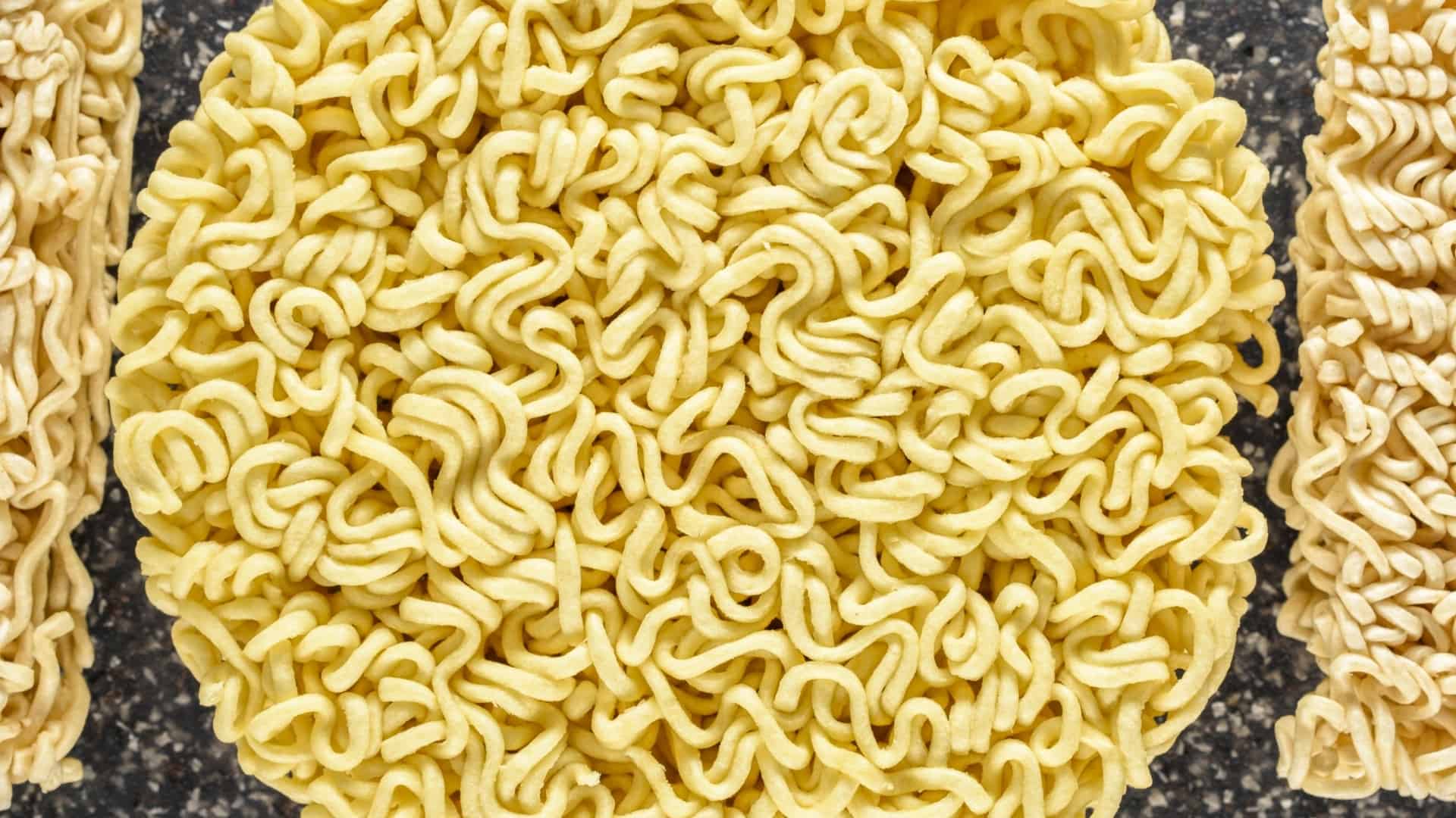 XNUMX인당 필요한 라면의 양