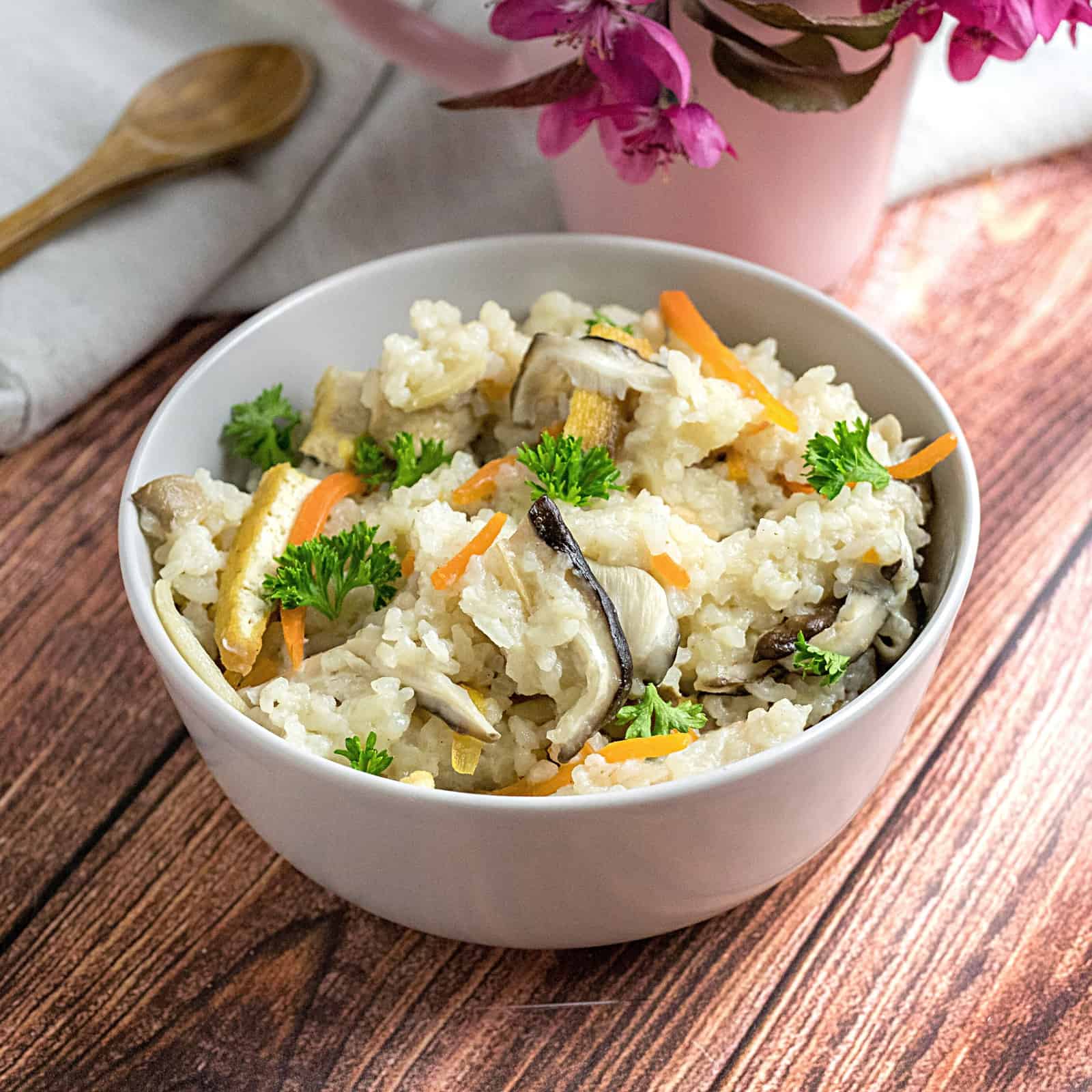 Рис гохан. Тори Гохан. Takikomi Gohan. Такикоми рис.