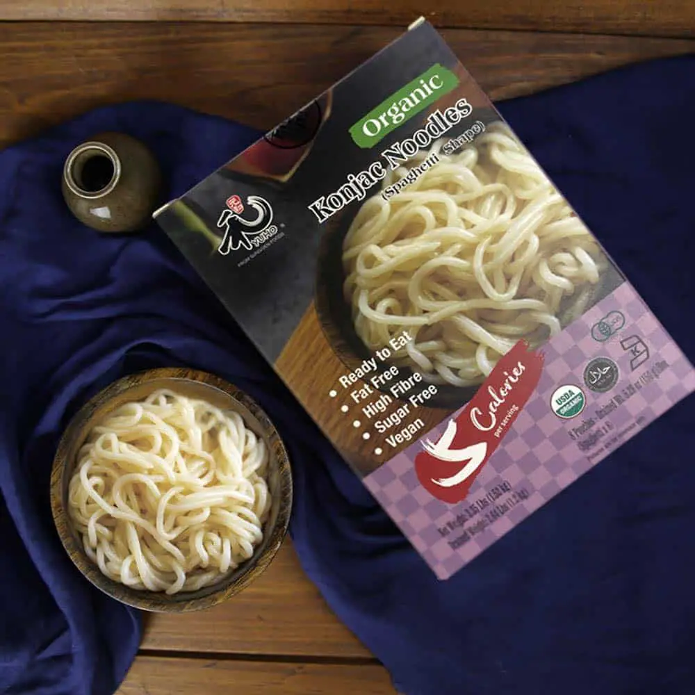 YUHO Biologische Shirataki Konjac Pasta bereid in kom