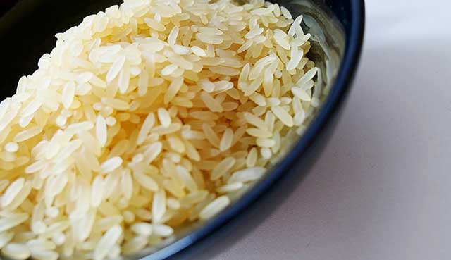 كيفية طبخ الأرز باستخدام جهاز طبخ الأرز