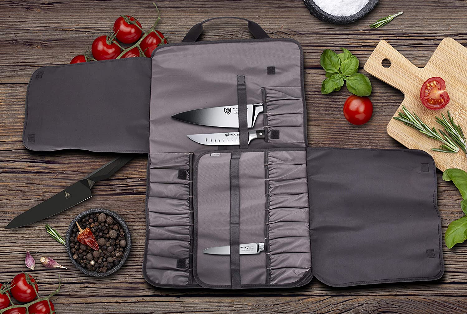 Bedste premium og store japanske knivrulle- DALSTRONG Ballistic Series i brug