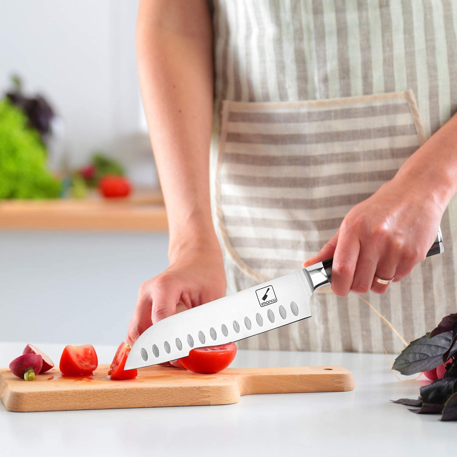 Labing maayo nga wala nga kamot nga santoku kutsilyo- imarku 7 pulgada nga Ultra Sharp nga gigamit