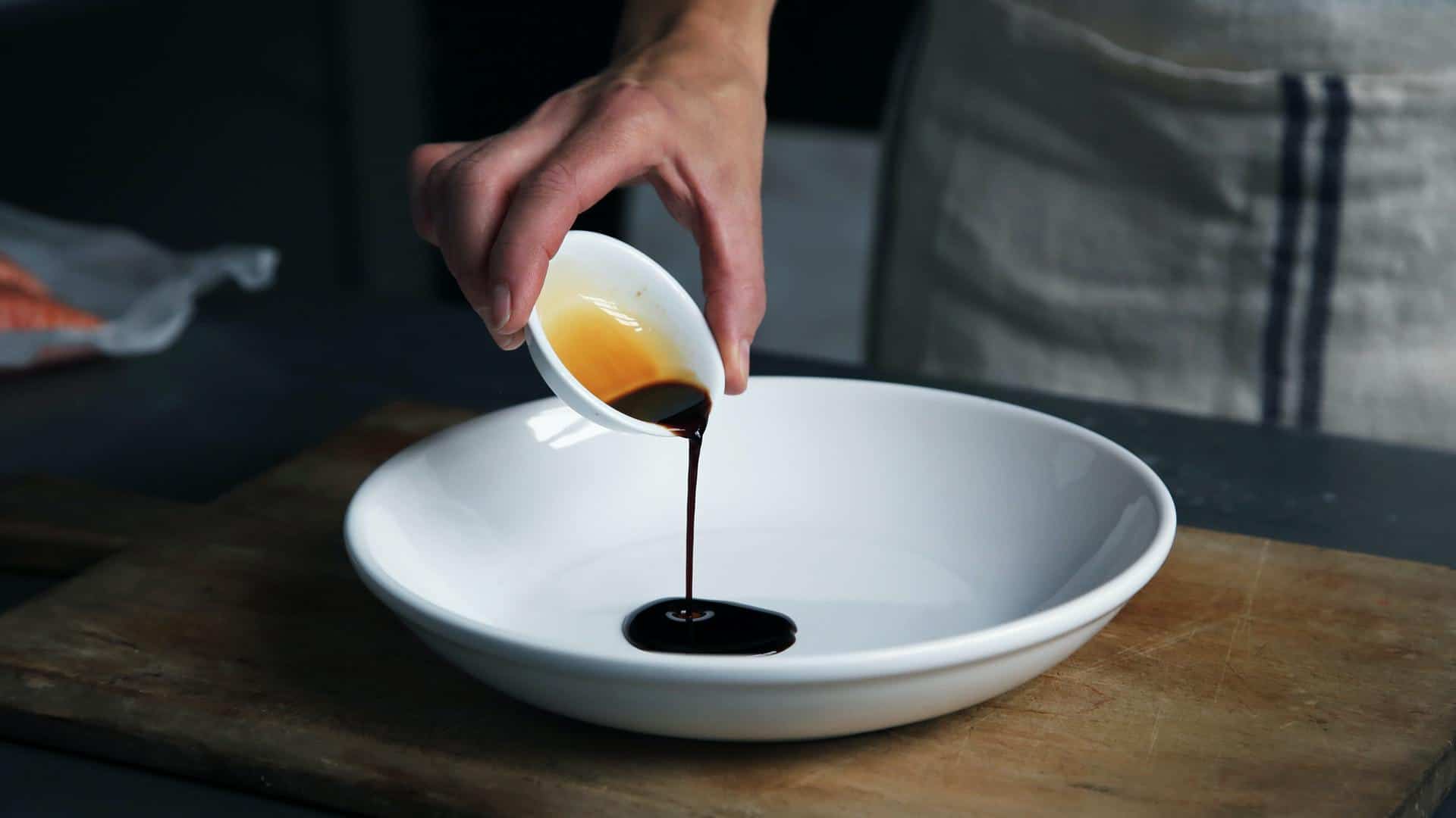 Molhos e temperos de ingredientes da culinária japonesa