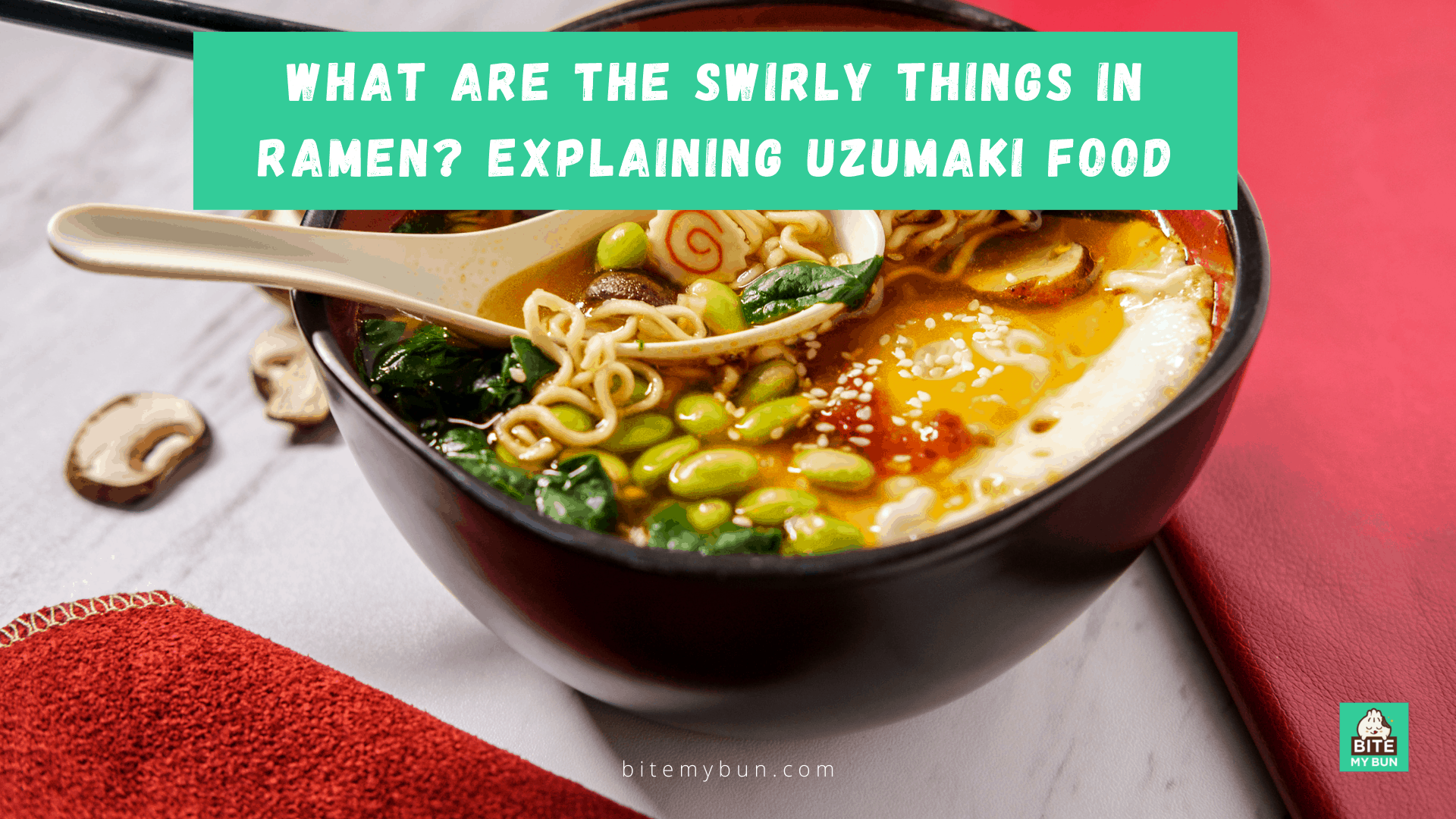 Vad är de svarta sakerna i ramen? Förklarar Uzumaki -mat