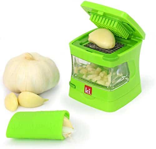 Prensa, trituradora, cortadora y picadora de ajo Garlic-A-Peel de Kitchen Innovations: la más eficiente