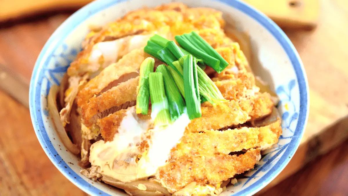 Katsudon gun dashi (le rus) | Mias aon-bhobhla furasta agus blasta