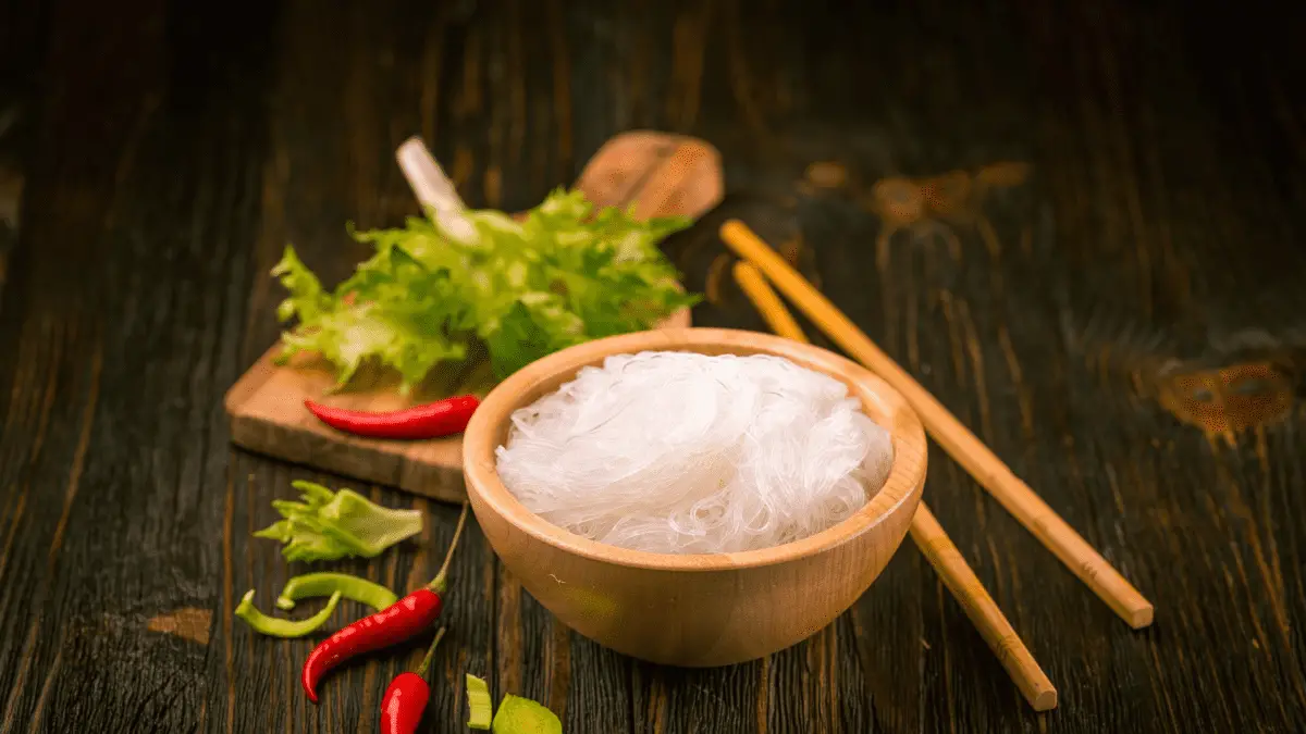 Nouilles en verre : polyvalentes et sans gluten pour de nombreux plats asiatiques