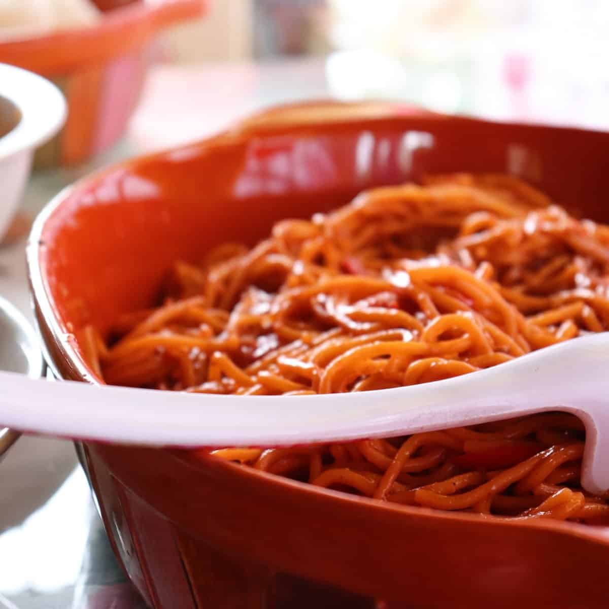 What is filipino spaghetti