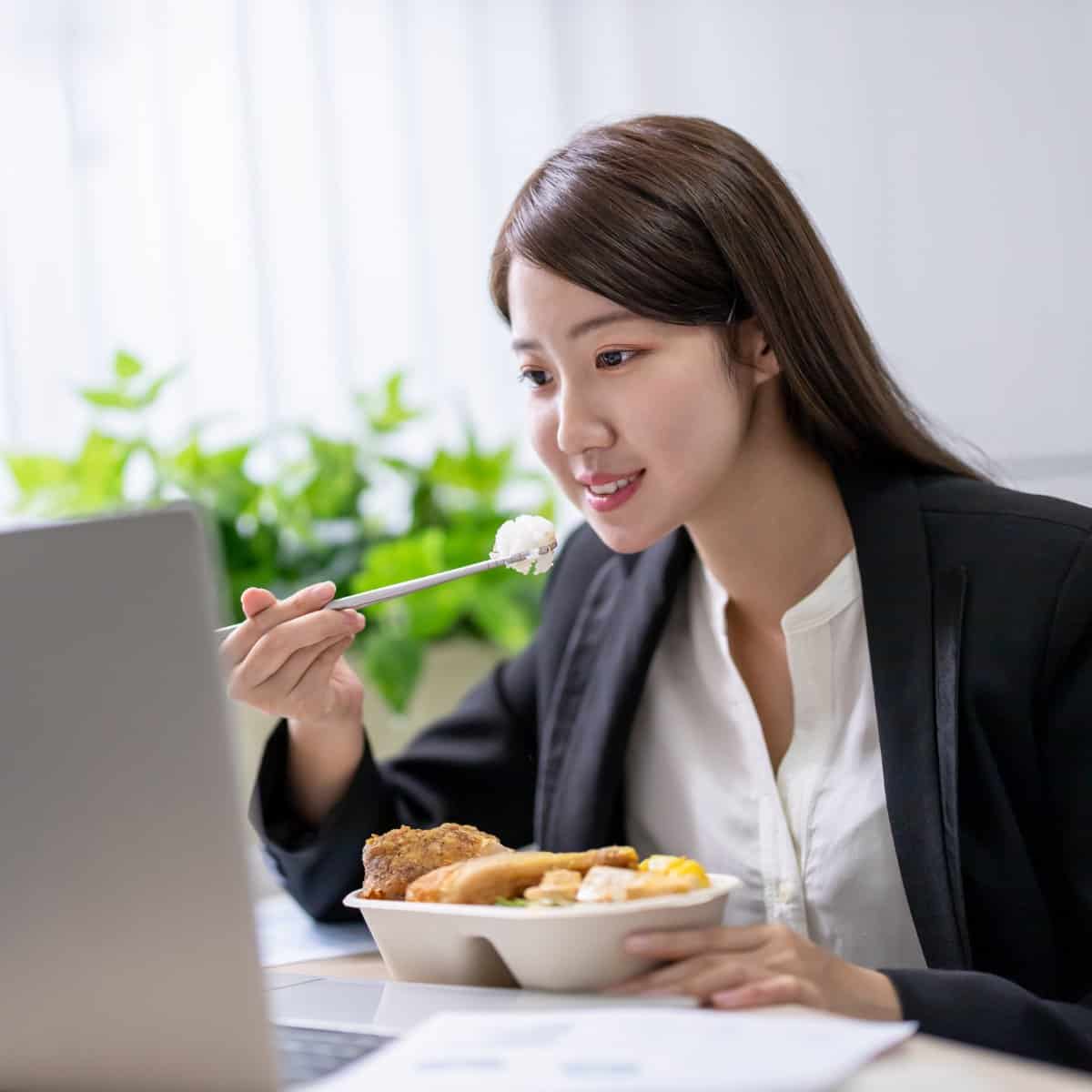 아시아 학생 음식