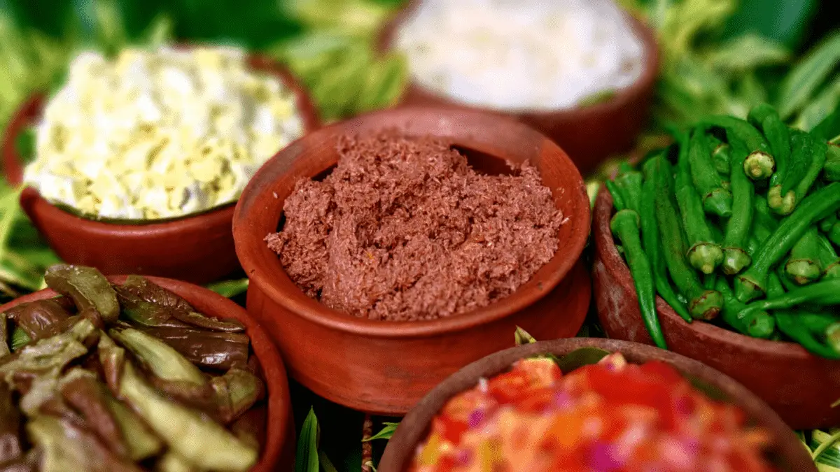 Bagoong alamang: a pasta de camarão filipina super saborosa