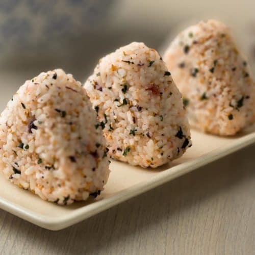 Receta de Onigiri Okaka
