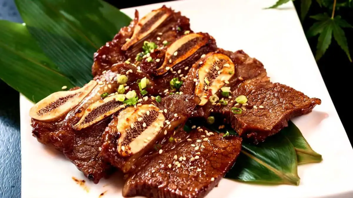 Teppanyaki steak with sake soy sauce