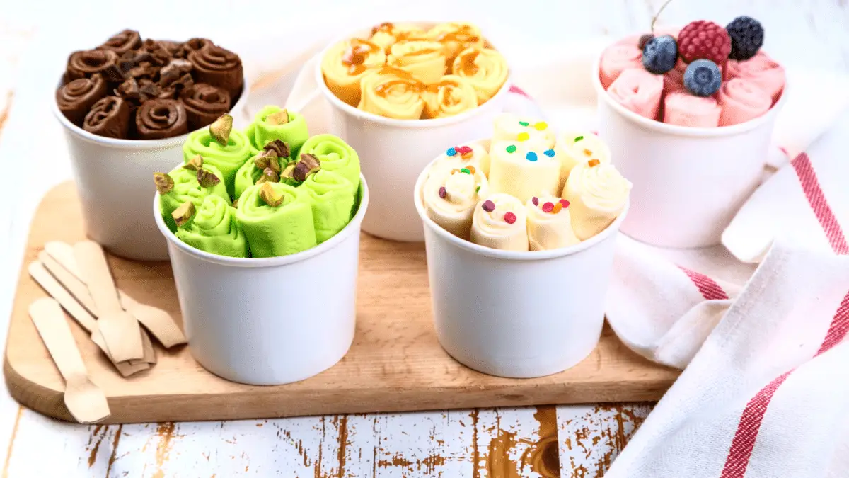 自分だけの日本のロールアイスクリームを作ろう - 鉄板焼きスタイルのレシピ