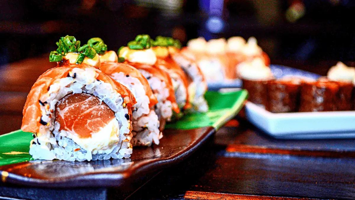 Hvad er sushi? Forklarer maki- og nigiri-ruller