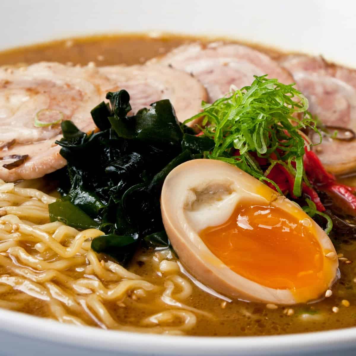 What is tonkotsu ramen