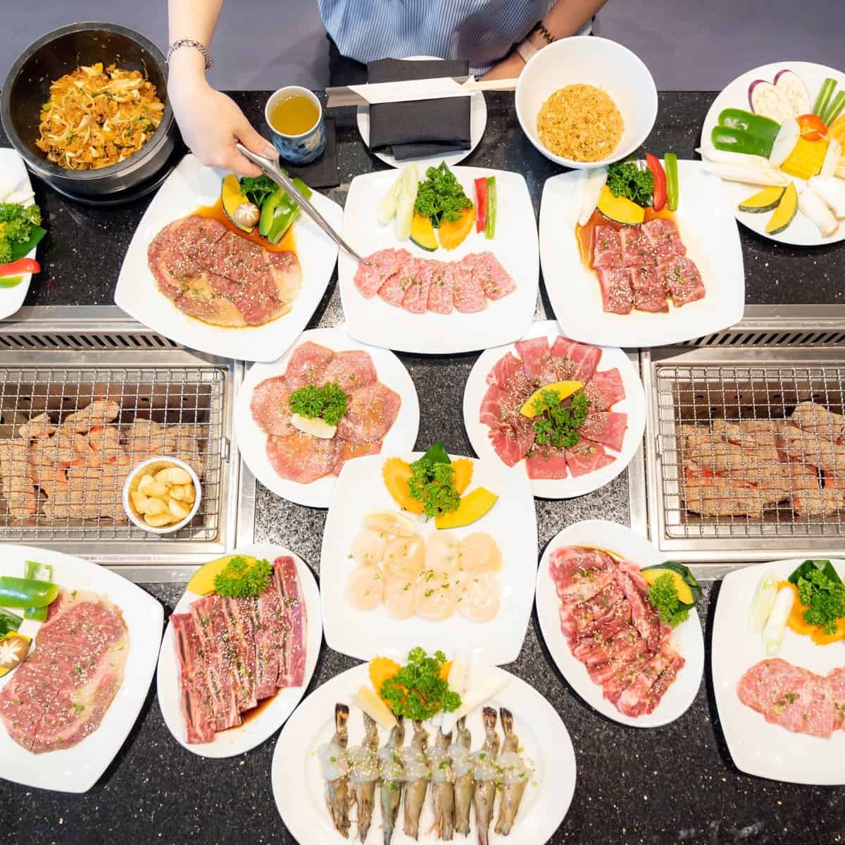 Kion servi kun yakiniku